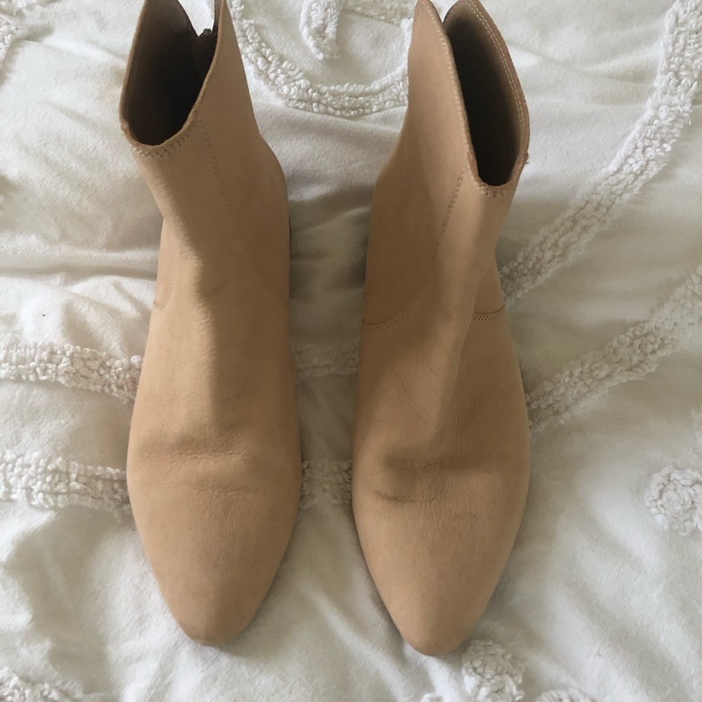 Lucky brand beige pink booties